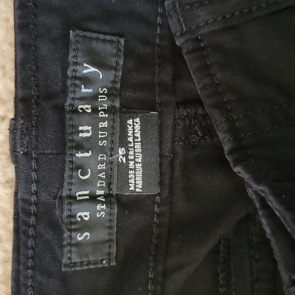 NWT Sanctuary | Black Formation Cropped Khaki Pants - Picture 6 of 7